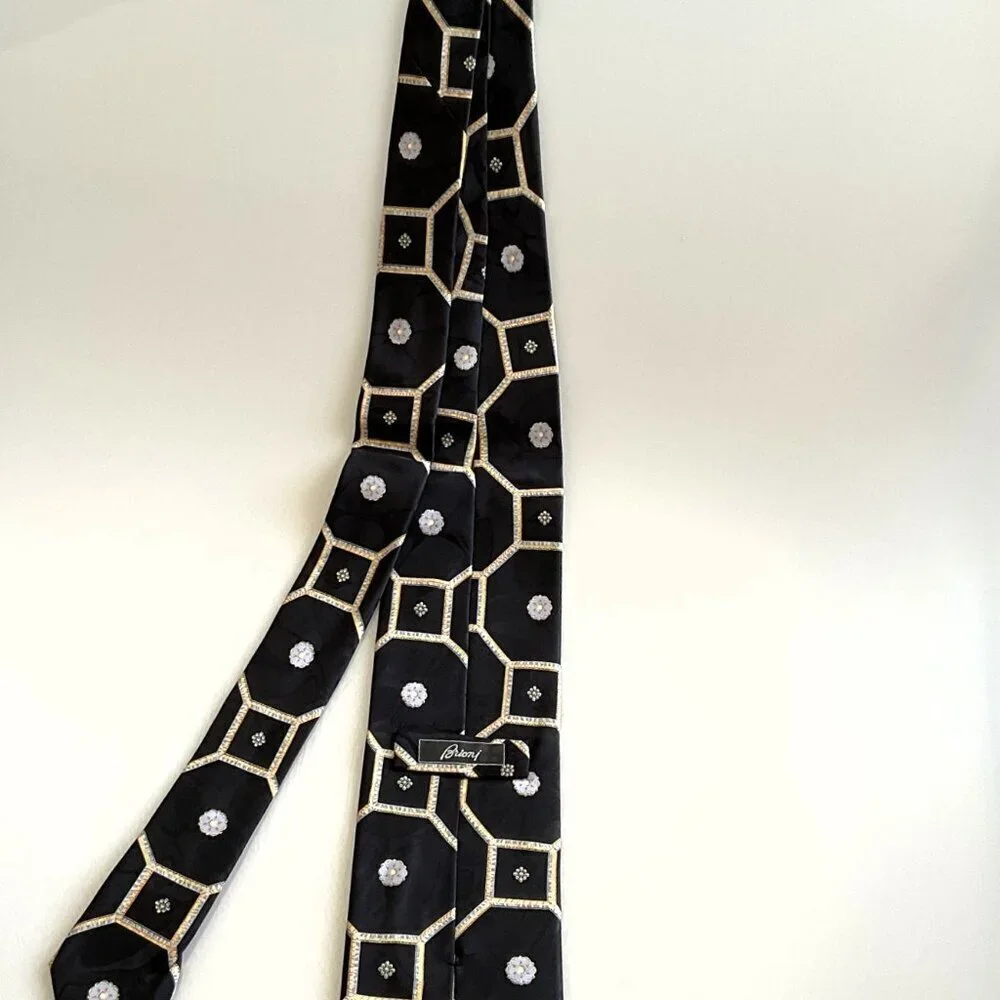 VINTAGE Brioni Silk Necktie Neiman Marcus Hexagon Medallion Geometric Italy Box